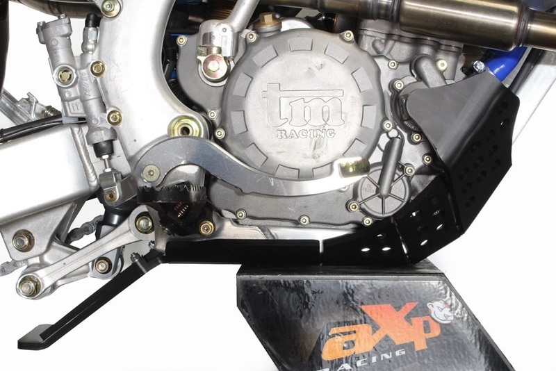 Cubrecárter AXP Enduro Xtrem negro TM 4T - Imagen 3