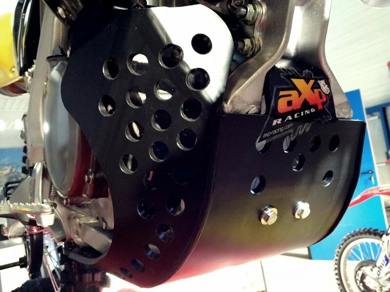 Cubrecárter AXP enduro GP Suzuki AX1387 -