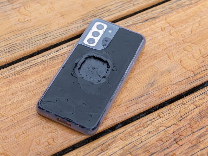 Funda impermeable QUAD LOCK Poncho - Samsung Galaxy S22 - Imagen 3