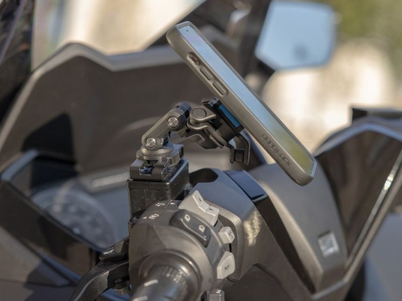 Soporte de smartphone QUAD LOCK para depósito de líquido de freno V2 - Imagen 2