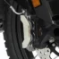 PROTECTOR PINZA FRENO CROSSPRO HUSQVARNA NORDEN 901 / EXP 23-25 / KTM 790 ADV / R 23-24? PLATA - Piezas y Accesorios Moto